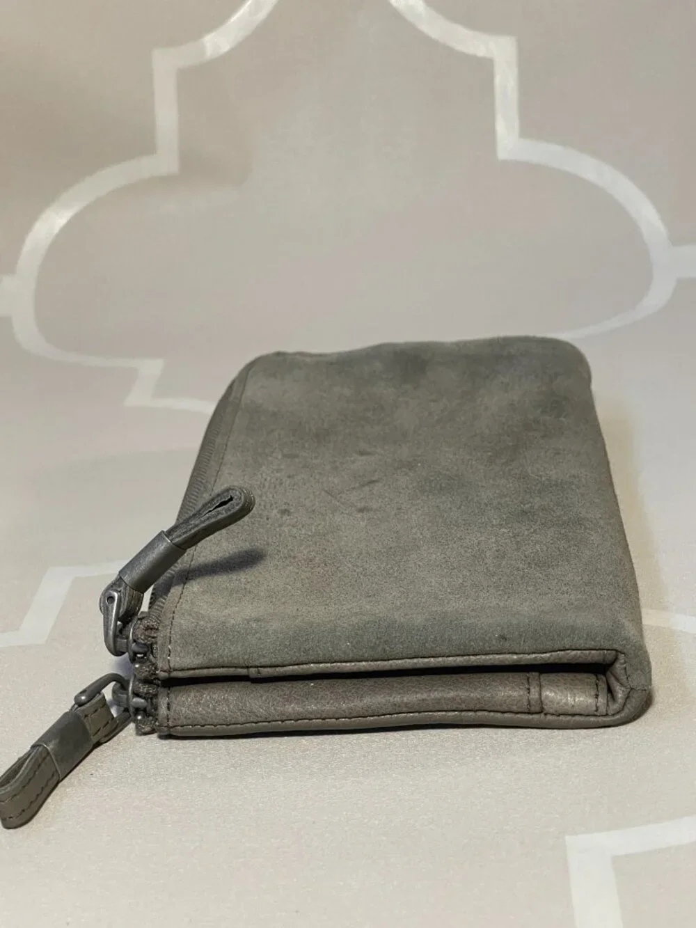 Liebeskind Dark Green Leather & Suede Bifold Wallet | Zip Coin Pockets